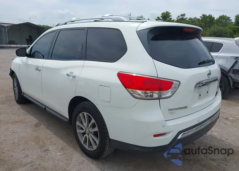 2016 Nissan Pathfinder Platinum/S/Sl/Sv z USA, uszkodzony, nr VIN 5N1AR2MN1GC631131